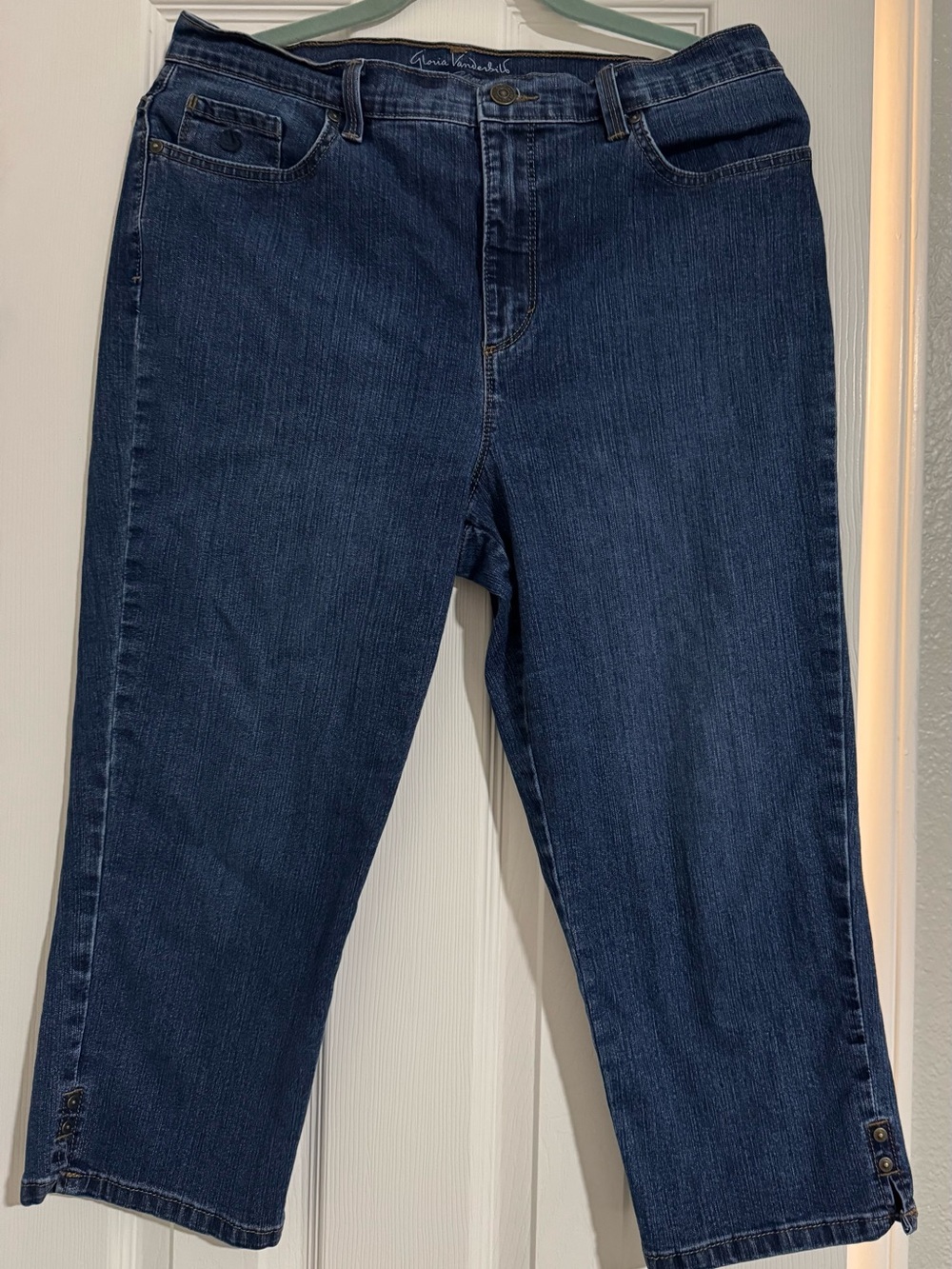 Gloria Vanderbilt Dark Indigo Cropped Jeans